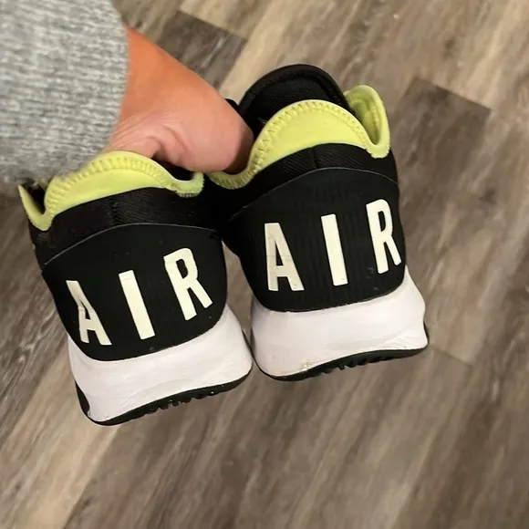 Nike Air Max Wildcard All Court sneakers tennis shoes size 8.5 neon