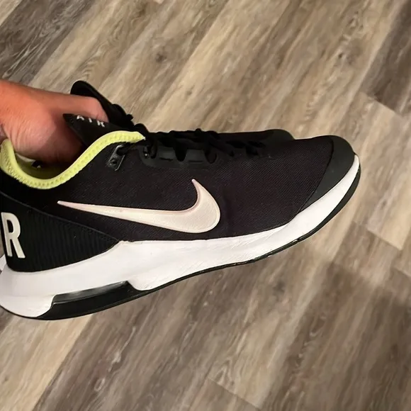 Nike Air Max Wildcard All Court sneakers tennis shoes size 8.5 neon