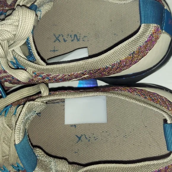 Nike Air VaporMax Flyknit 3 Running Shoes Multi-Color AJ6910-007 Women’s Sz 9.5