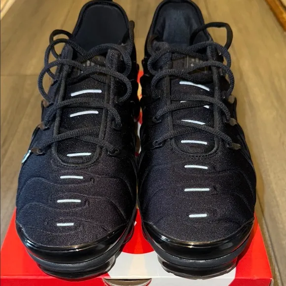 Nike Air VaporMax PlusTriple Black (Brand New)