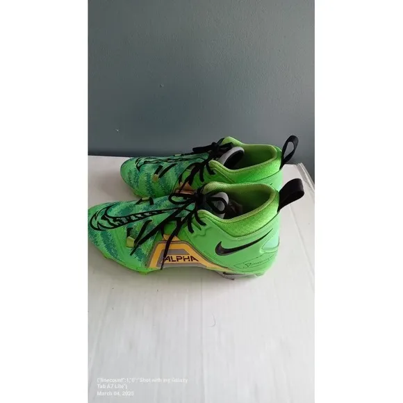 Nike Alpha Menace Pro 3 Football Cleats Green Molded Studs Athletic Shoes