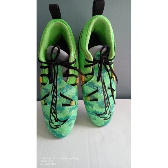 Nike Alpha Menace Pro 3 Football Cleats Green Molded Studs Athletic Shoes