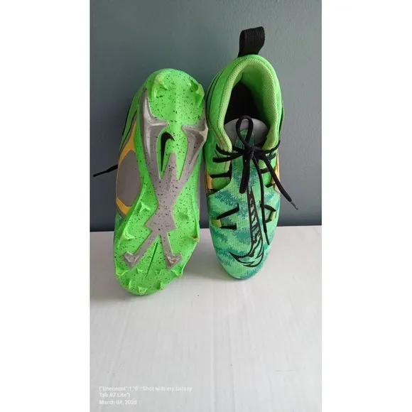Nike Alpha Menace Pro 3 Football Cleats Green Molded Studs Athletic Shoes