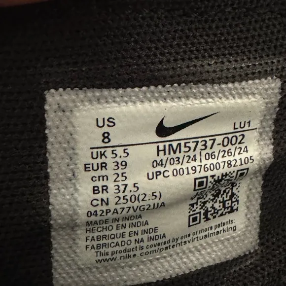 Nike Black Air Rift tabi Sneakers with Velcro Strap and Athletic Sole