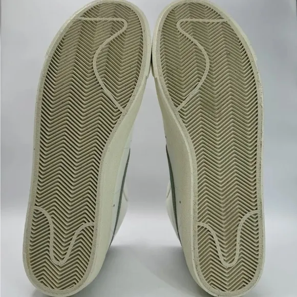 Nike Blazer Mid 77 Men Size 8  DO9787 100 Green White Mid Top Training Shoes