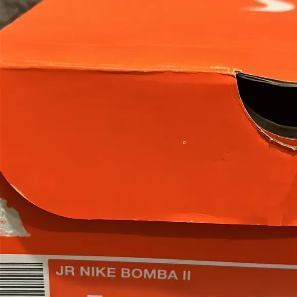 Nike Bomba Jr II Soccer Cleats Indoor shoes new 580443 050 Youth Big Boy 4.5 Y