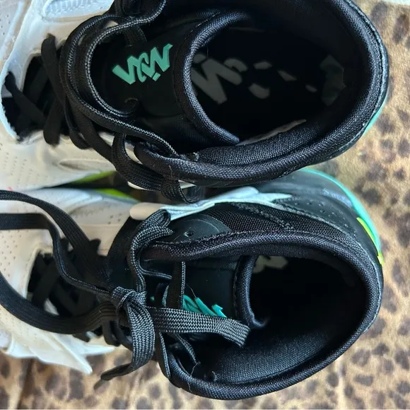 Nike Boys Air Jordan Zion 2  Basketball Shoes 👟size Y- 5.5