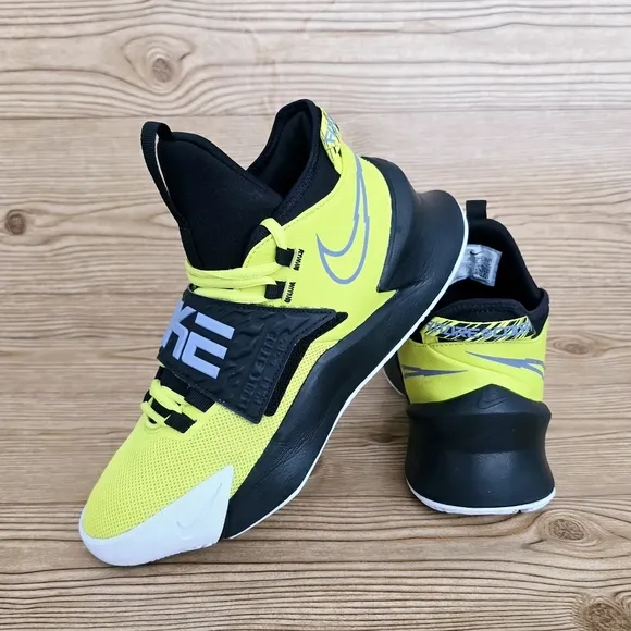 Nike Boys Future Court 3 Sneakers