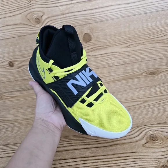 Nike Boys Future Court 3 Sneakers