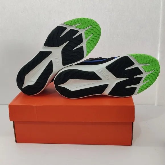 Nike Boys Star Runner 4 Black Running Shoes Size 6 (7795861)
