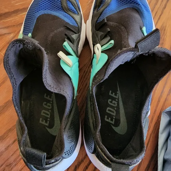 Nike BQ5205-400 Huarache Edge SIZE 9.5