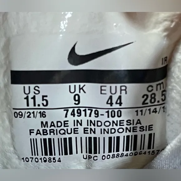 Nike Core Motion TR2 Womens Size 11.5 Training Shoes Sneakers White 749179-100