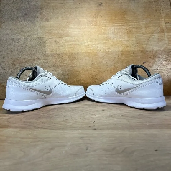 Nike Core Motion TR2 Womens Size 11.5 Training Shoes Sneakers White 749179-100