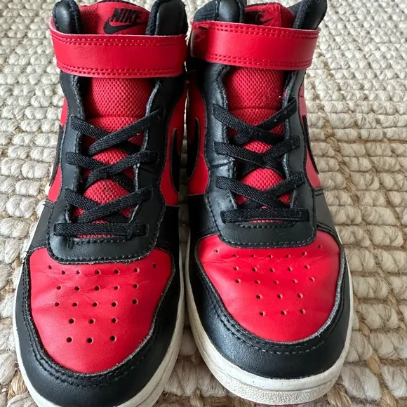 Nike Court Borough Mid 2 Little Kids' Shoes size 2Y