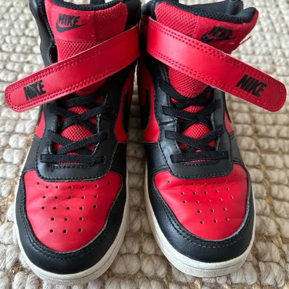 Nike Court Borough Mid 2 Little Kids' Shoes size 2Y