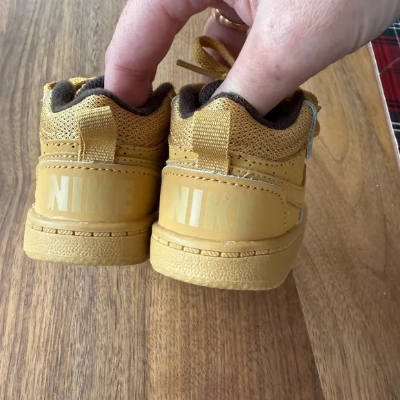 Nike Court Borough Mid Infant Toddler Sneakers Shoes Size 2 Baby