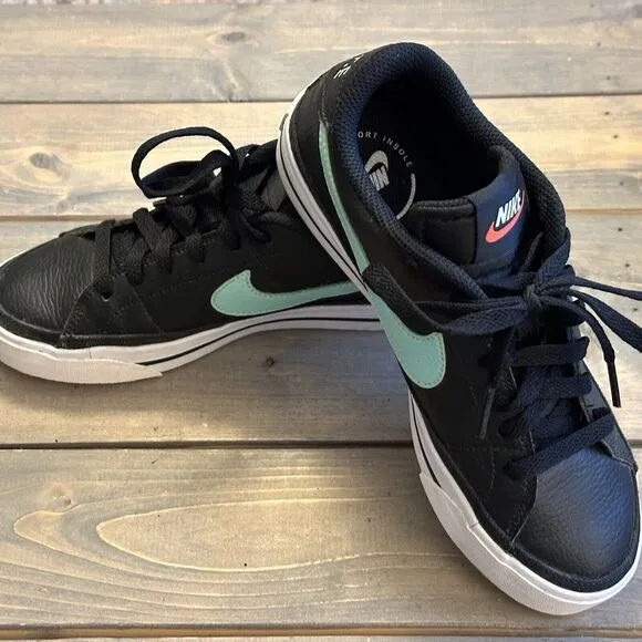 Nike Court Legacy Black Aqua Blue Athletic Shoes Sneakers Size 5.5‎ Excellent