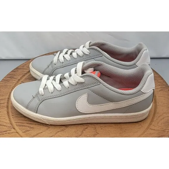Nike Court Majestic Grey White Court Athletic Shoe Sneaker Women's Size 6