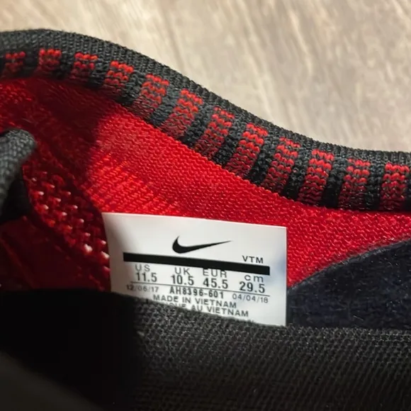 Nike Flyknit Trainer - University Red - Size 11.5