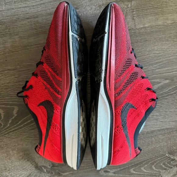 Nike Flyknit Trainer - University Red - Size 11.5
