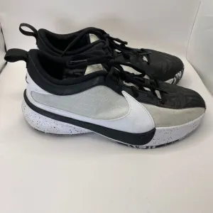 Nike Freak 5 shoes kids 6Y white/black/photo blue‎ basketball