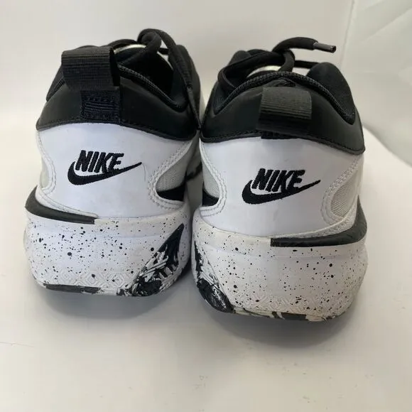 Nike Freak 5 shoes kids 6Y white/black/photo blue‎ basketball
