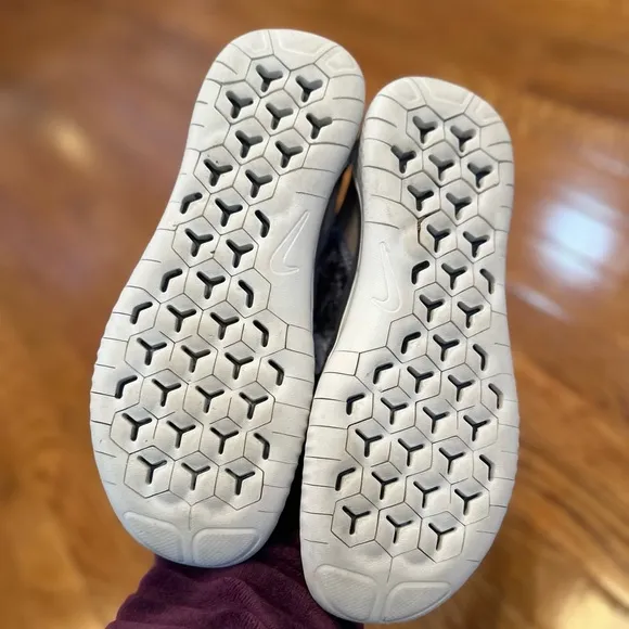 Nike Free RN 2018 Women's Wild Velvet Athletic Shoes