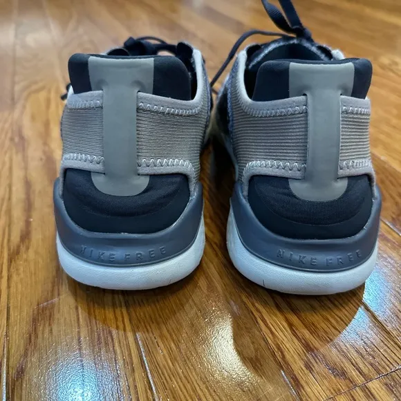 Nike Free RN 2018 Women's Wild Velvet Athletic Shoes