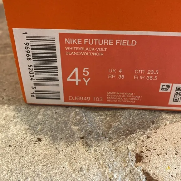 Nike Future Field White and Black turf cleats baseball softball lacrosse shoes