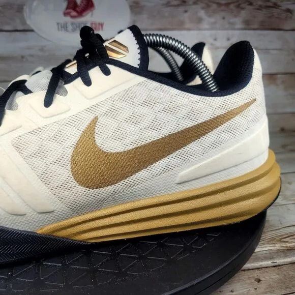 Nike KB Mentality Men's Size 10 White Athletic Basketball Shoes