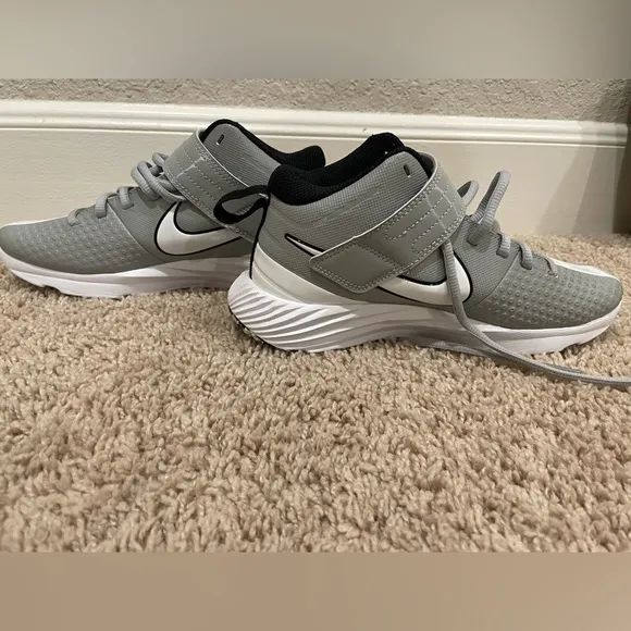 Nike Kids Force Trout 7 Turf Shoes, Youth Size 4