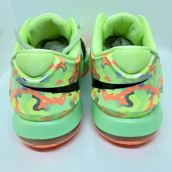 Nike Kids Lime Green and Black Basketball Shoes/New Size 10