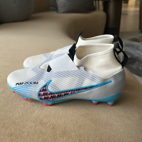 Nike Kids Soccer Cleats - White and Blue