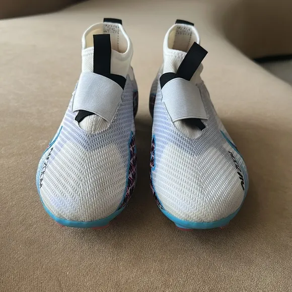 Nike Kids Soccer Cleats - White and Blue