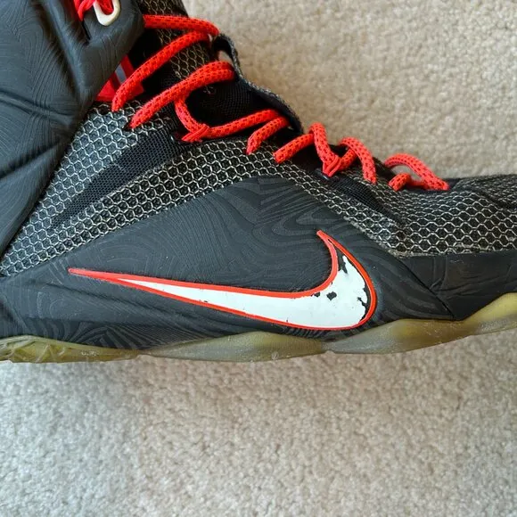 Nike Lebron James 12 Court Vision Men's Size11.5 Basketball Shoes Black Crimson
