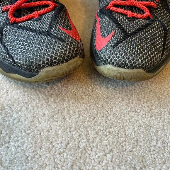 Nike Lebron James 12 Court Vision Men's Size11.5 Basketball Shoes Black Crimson