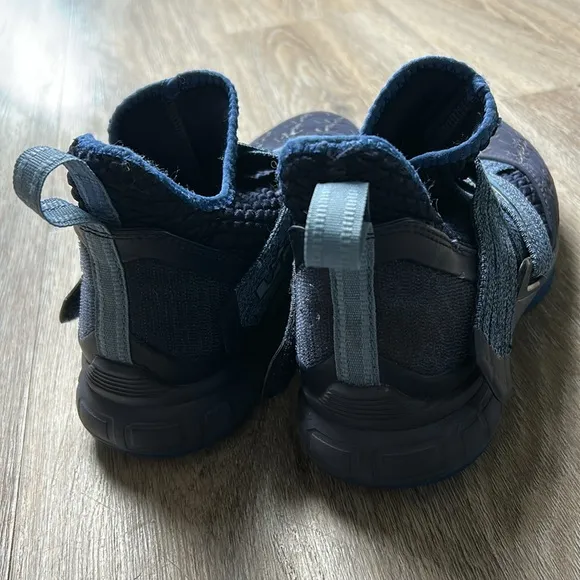 Nike LeBron Soldier XII Youth Size 7
