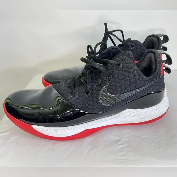 Nike LeBron Witness 3 Black &amp; Red Performance Basketball Shoes SZ 12 Akron