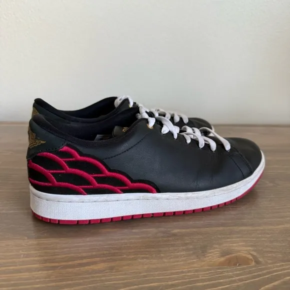Nike Men’s 8.5 Black Red Air Jordan 1 Centre Court Sneakers Tennis Shoes