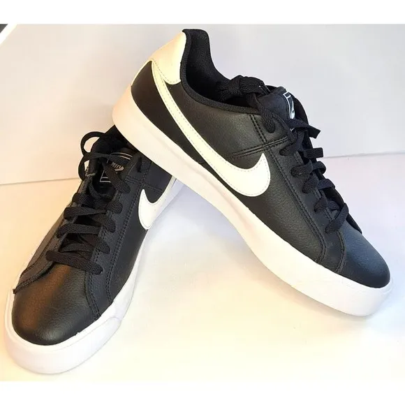 NIKE Men's Black Court Sneakers Size 9
