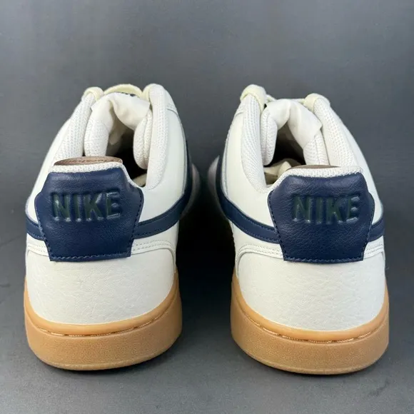 Nike Men's Court Vision Low athletic sneaker Trainers shoes size 11.5