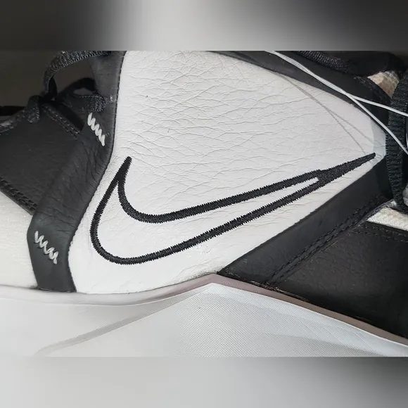 Nike Men’s Kyrie Infinity TB Team White Black Basketball Shoes  Size 18 NWOT
