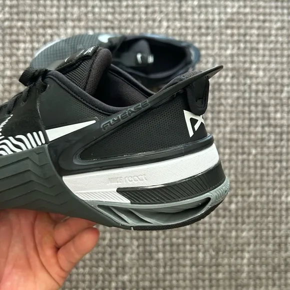 Nike Men's Metcon 8 Flyease Training Shoes