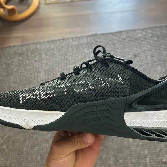 Nike Men's Metcon 8 Flyease Training Shoes