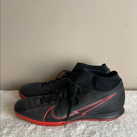 Nike Mercurial Vapor 13 Superfly Academy Men 11.5 Black Red Soccer Athletic Shoe
