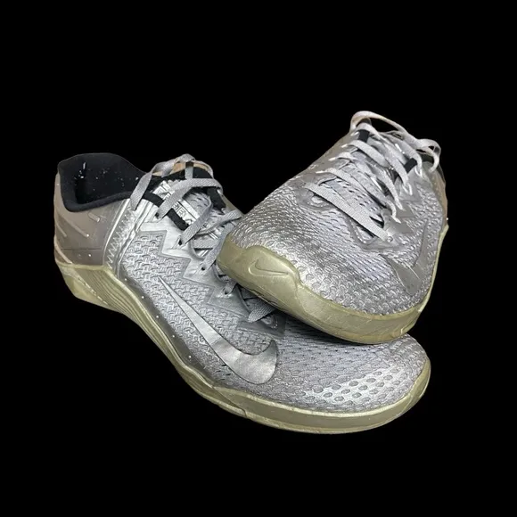 NIKE Metcon 6 Silver Mesh Training Shoes Sneakers Mens Sz 10.5