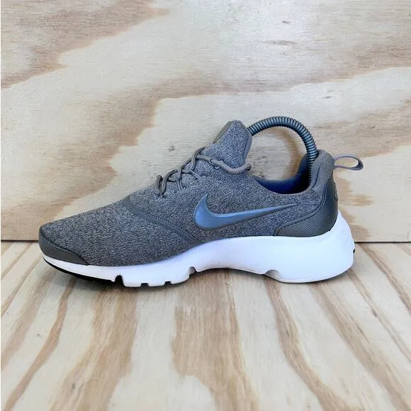 Nike - Presto Fly SE Dust - Training Shoes - Gray - Women's - 7.5 - 910570-004