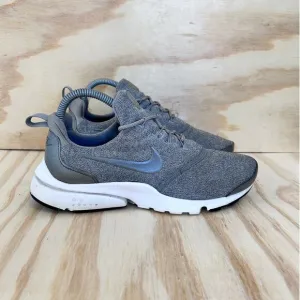 Nike - Presto Fly SE Dust - Training Shoes - Gray - Women's - 7.5 - 910570-004