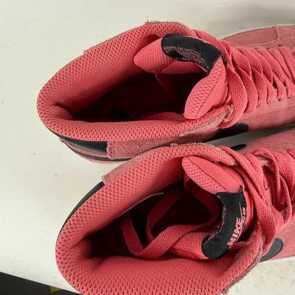 Nike SB Zoom Blazer Mid Sneakers Mens 7 Pink Suede Lace Up Mid Top Running Shoes