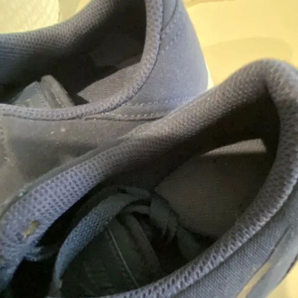 Nike SN check Low Canvas Track shoes